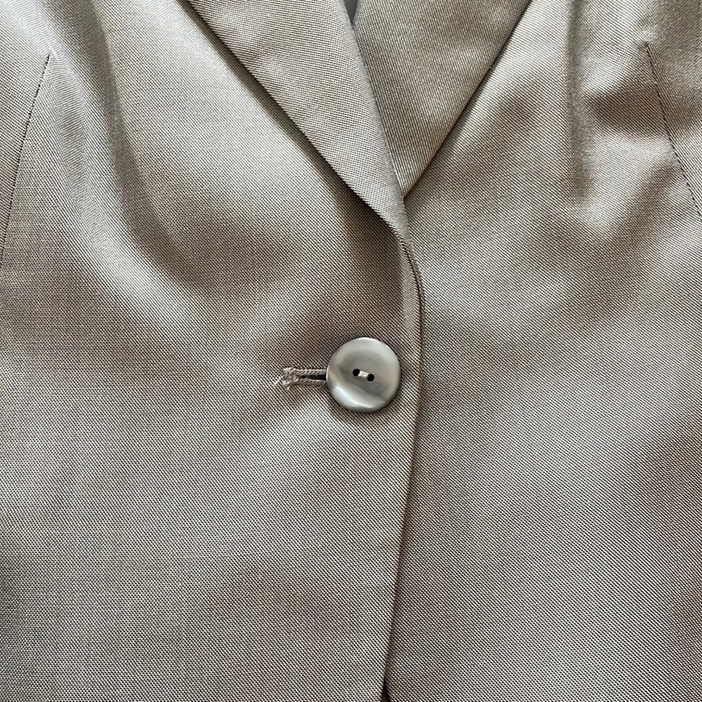 Talbots grey blazer - Picture 5 of 9